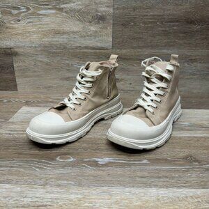Mia Andie Sand High Lug Sole Hight Top Women's Size 8.5
